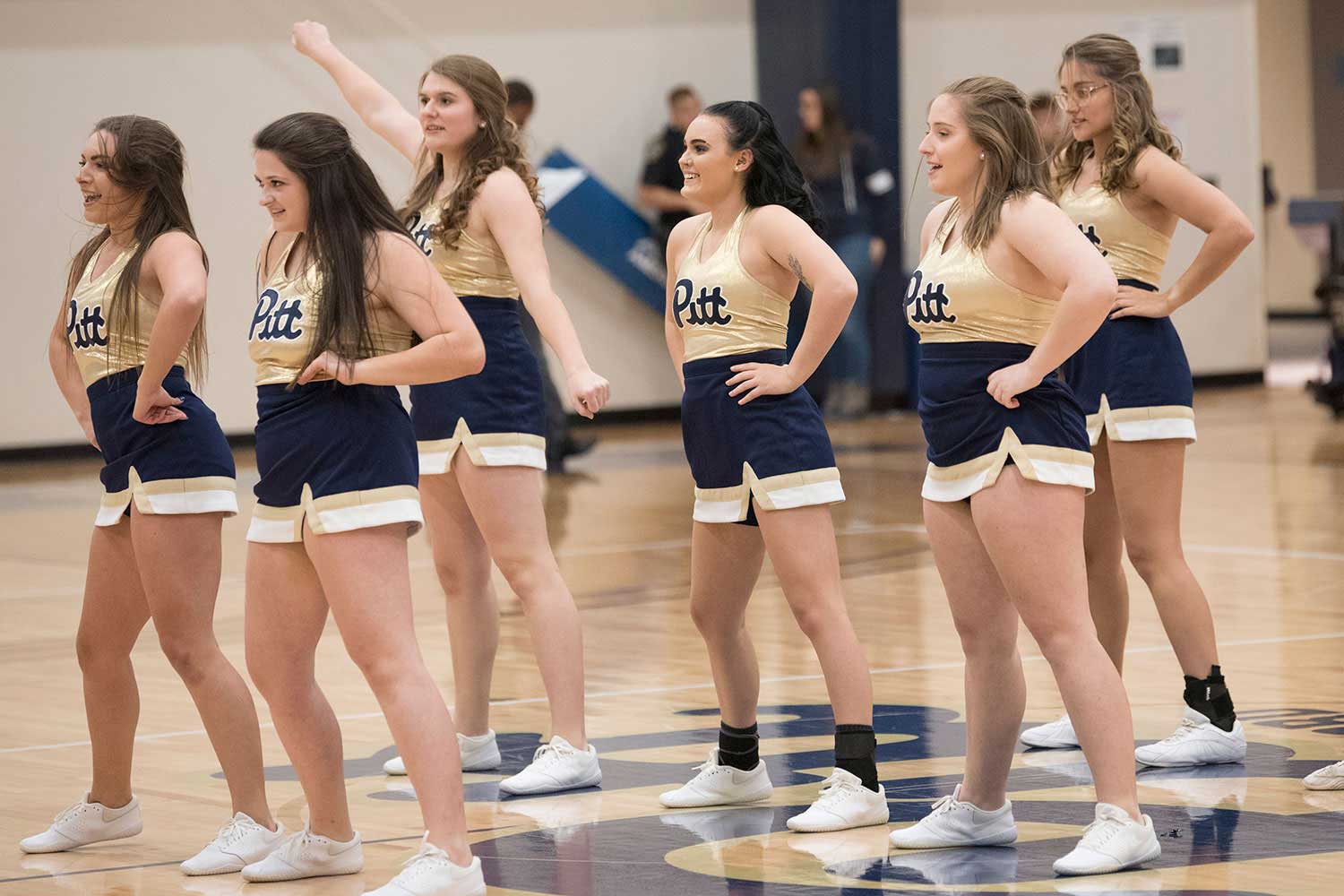 Cheerleaders cheering